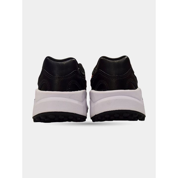 Retro delle sneakers W6YZ nere con la suola bianca alta