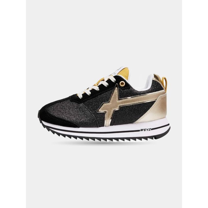 Sneaker W6YZ nera glitter con logo oro, vista di tre quarti