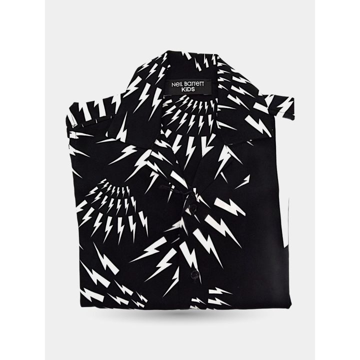 Camicia Neil Barrett a fulmini piegata, con etichetta Neil Barrett Kids nel collo