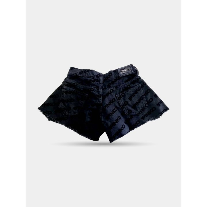 Retro degli shorts di jeans neri con etichetta Pinko in vita