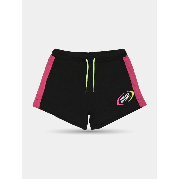 Shorts Diesel neri da ragazza vista frontale con bande fucsia