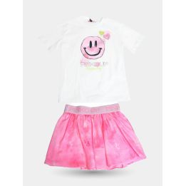 Completo Pinko con t-shirt bianca a smile rosa e gonna rosa, vista frontale