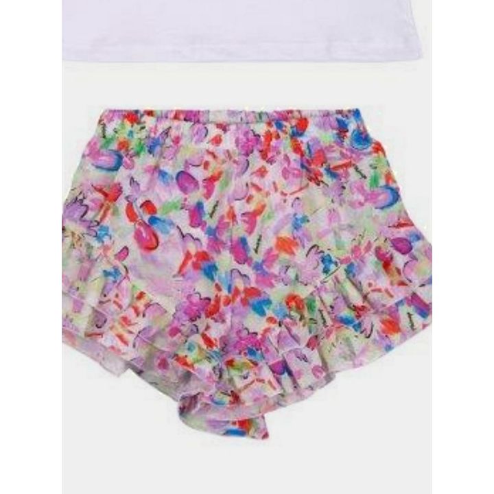 Dettaglio del pantaloncino a balze in popeline stampata multicolore
