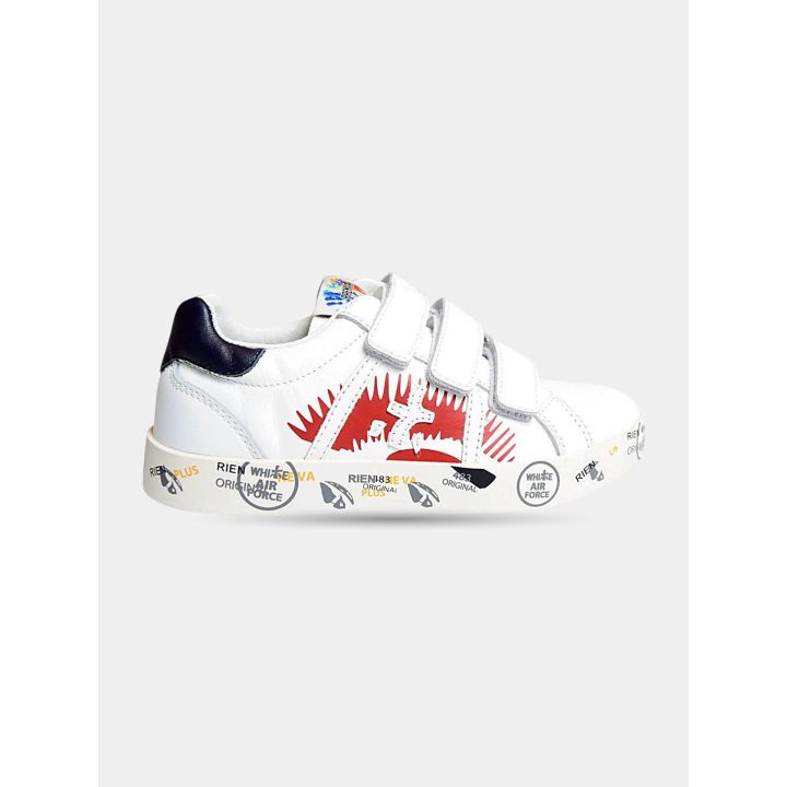 Sneakers Premiata bianche a strappo con grafica rossa, vista laterale