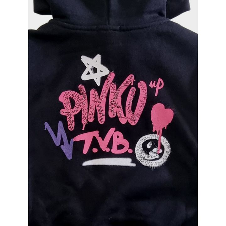 Dettaglio della grafica Pinko Up rosa con cuore, stella e fulmine