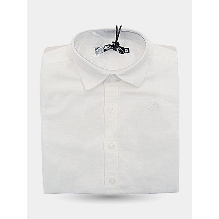 Camicia di lino Jeckerson bianca da bambino piegata, con logo tono su tono