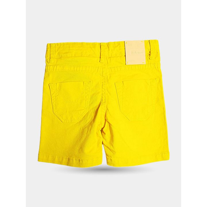 Retro dei bermuda gialli con tasche applicate ed etichetta in vita