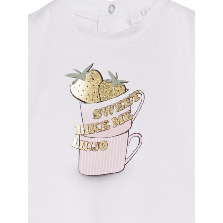 Dettaglio della stampa con tazze, fragole glitter e scritta Sweet like me
