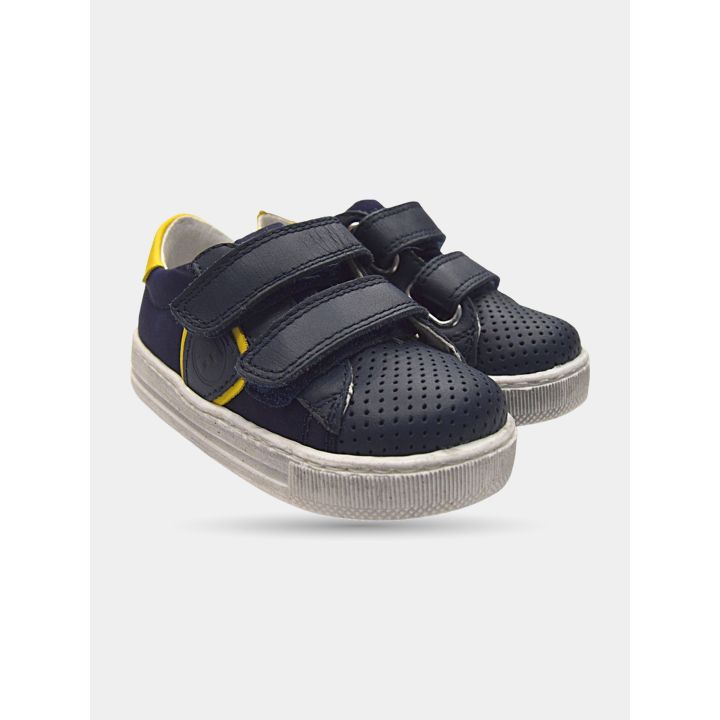 Paio di sneakers Falcotto blu con due strappi e punta traforata