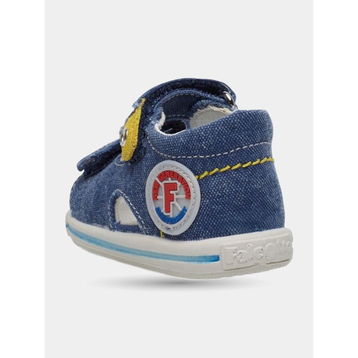 Retro dei sandali blu jeans con stemma F e tallone chiuso