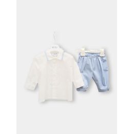 Abito da cerimonia Aletta con camicia bianca e pantalone lungo azzurro, vista frontale
