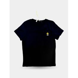 T-shirt Ciesse Piumini nera da bambino vista frontale con toppa logo gialla