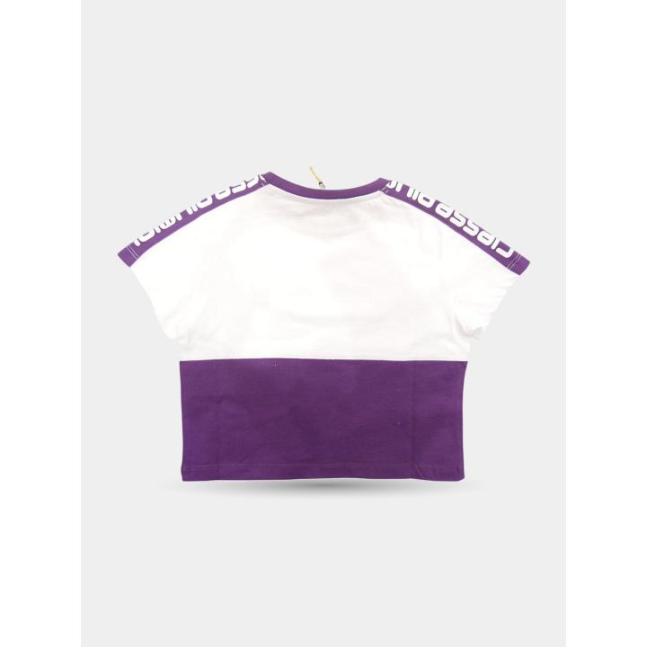 Retro della t-shirt bianca e viola con la scritta Ciesse Piumini sulle spalle