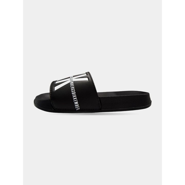 Ciabatta Bikkembergs nera con maxi logo BKK bianco, vista laterale