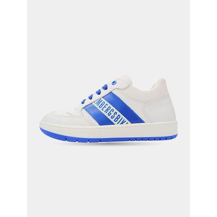 Sneaker Bikkembergs bianca e blu, fianco con la scritta del marchio