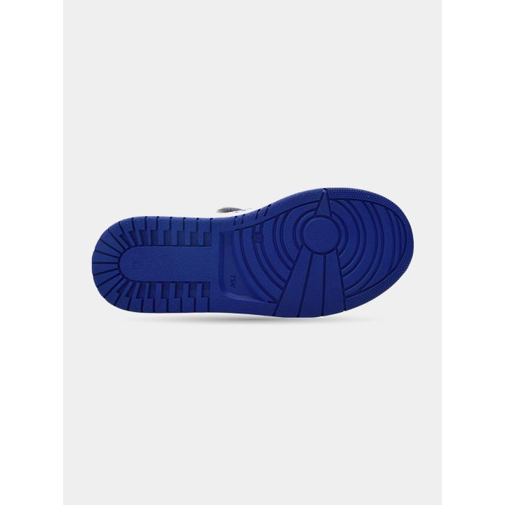 Suola blu delle sneakers Bikkembergs bianche e blu