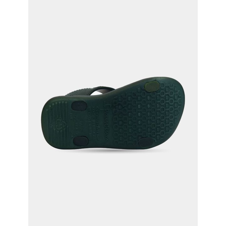 Suola verde scuro della ciabatta Ipanema mimetica