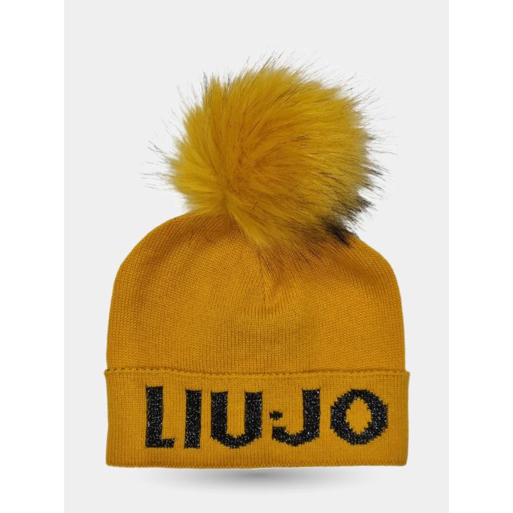 Cappello Liu Jo giallo con pon pon e scritta Liu Jo sul risvolto, davanti