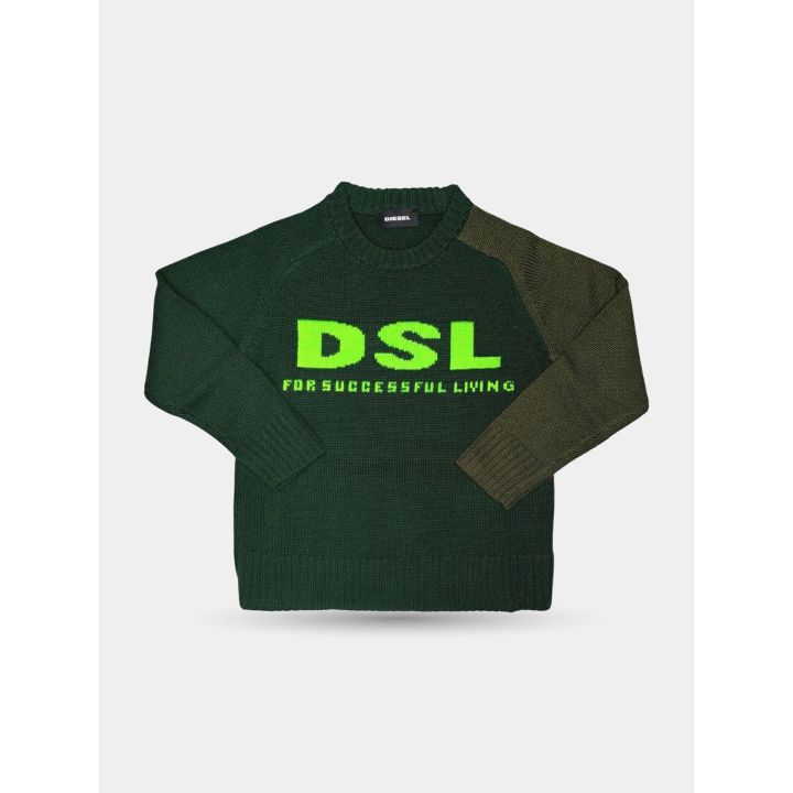 Maglione Diesel verde da ragazzo vista frontale con logo DSL fluo