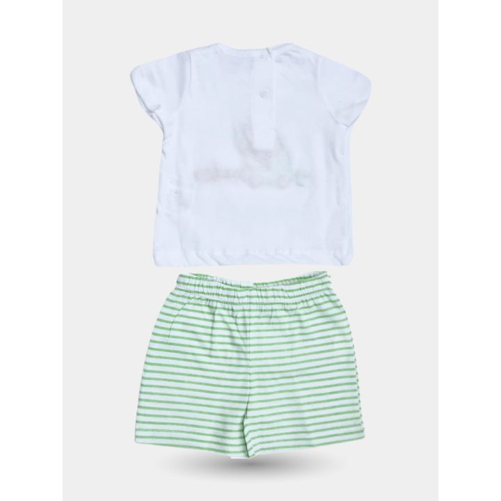 Retro della t-shirt bianca e del pantaloncino a righe verdi e bianche