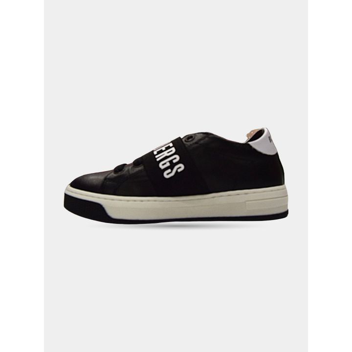 Sneaker Bikkembergs nera con fascia elastica e scritta bianca, vista laterale