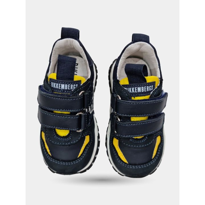 Sneakers Bikkembergs blu viste dall'alto con i due strappi
