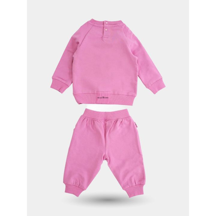 Retro della tuta rosa John Richmond con i bottoni al collo