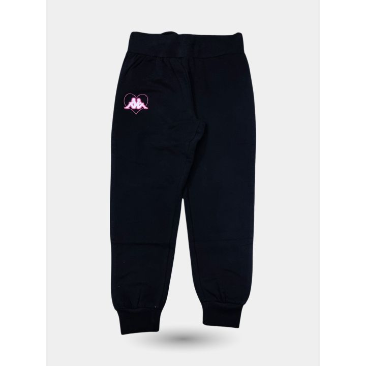 Pantalone nero della tuta Kappa con logo dentro un cuore rosa
