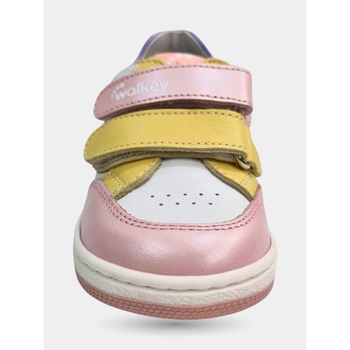Punta rosa perlata e doppio strappo della sneaker Walkey da bambina