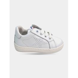 Sneaker Walkey bianca primi passi con stella traforata, vista laterale