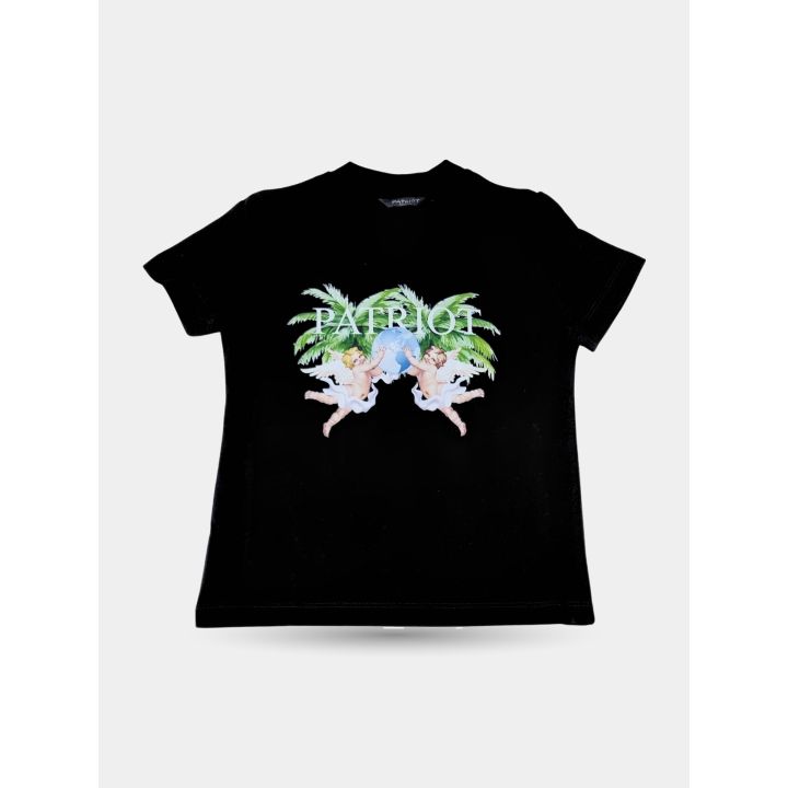 T-shirt Patriot nera vista frontale con stampa di angioletti e mappamondo