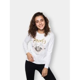Ragazza con la t-shirt Pinko bianca a maniche lunghe con cuore e grattacieli
