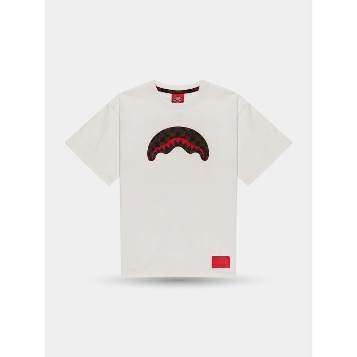 T-shirt Sprayground bianca vista frontale con squalo a scacchi marroni