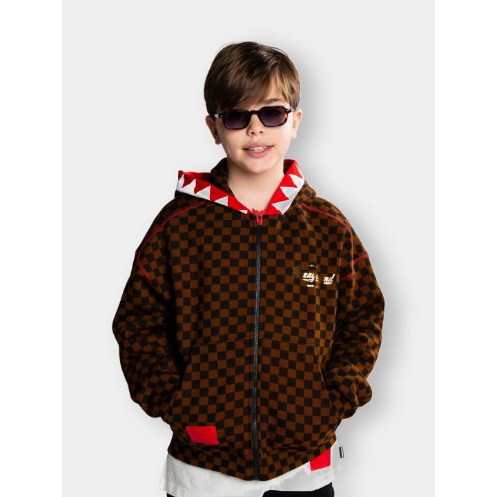 Felpa Sprayground con zip indossata vista frontale con logo oro