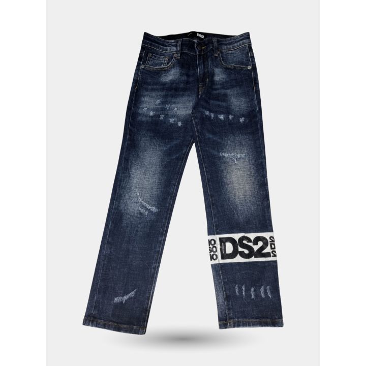Jeans DS2 blu vista frontale con banda bianca e logo sulla gamba
