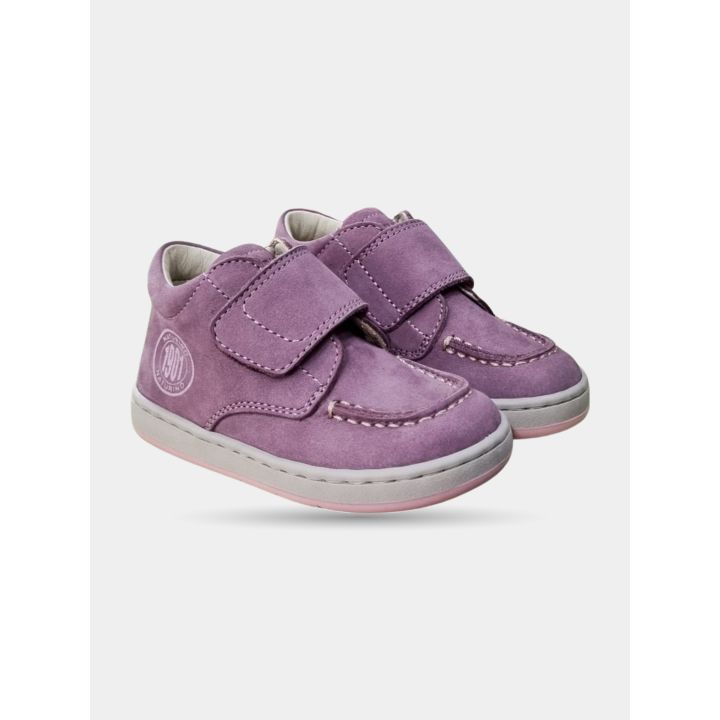 Paio di scarpe Naturino rosa con strappo, vista di tre quarti