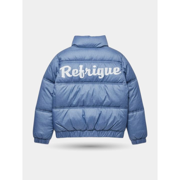 Retro del giubbotto blu con la grande scritta Refrigue bianca