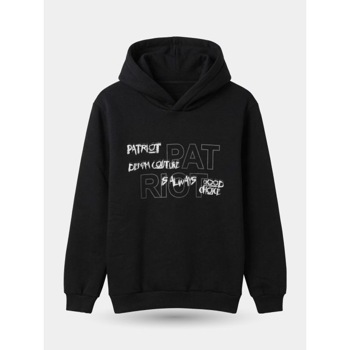 Felpa con cappuccio Patriot nera vista frontale con scritte bianche sul petto