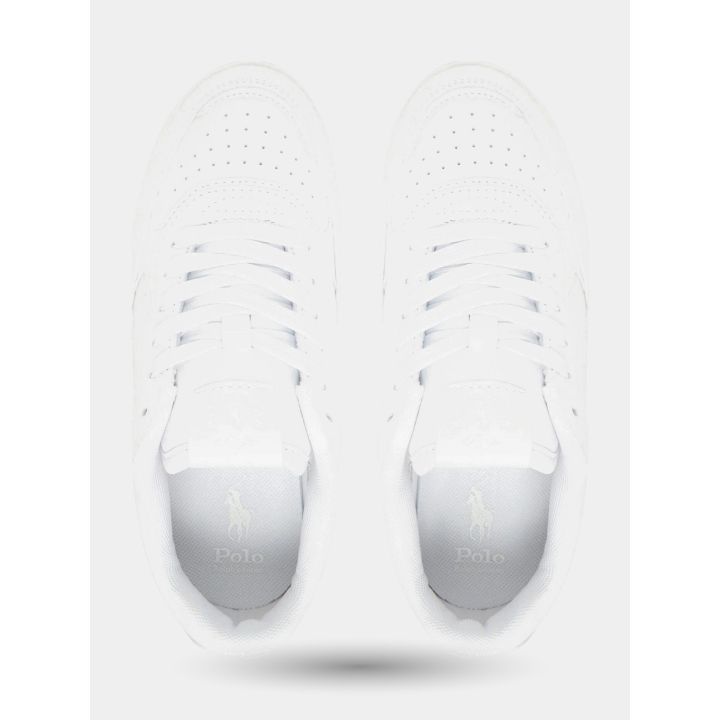 Sneakers Polo Ralph Lauren bianche viste dall'alto con la soletta logata
