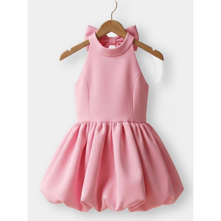 Abito FUN&FUN fucsia sulla gruccia con scollo all'americana e gonna a palloncino