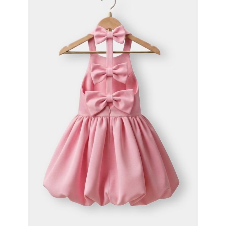 Retro dell'abito fucsia con schiena scoperta e tre fiocchi in satin