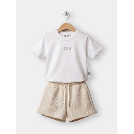 Completo ICON da bambina con t-shirt bianca e short crema vista frontale