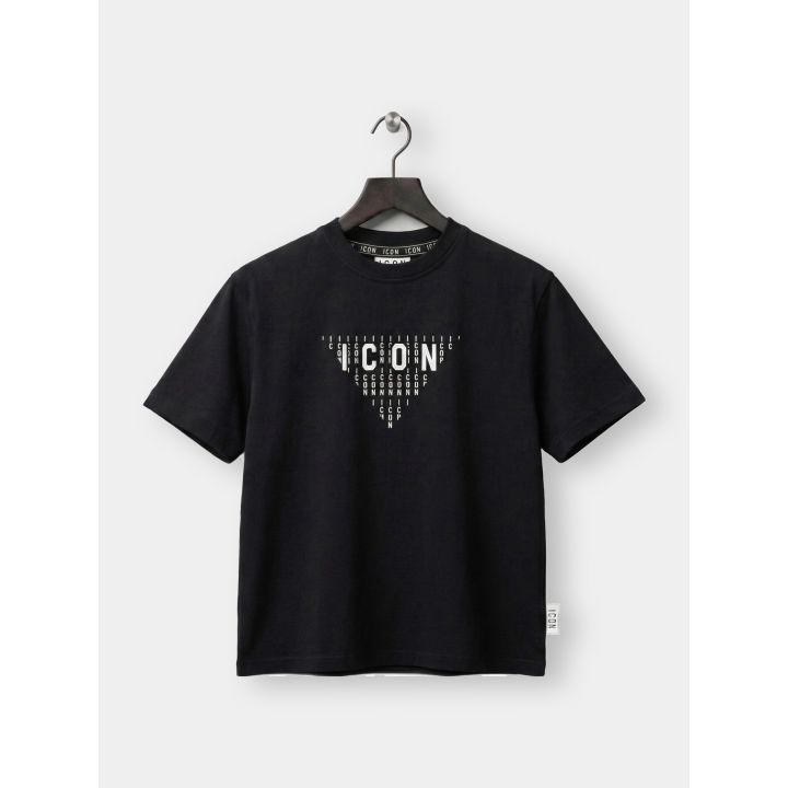 T-shirt ICON nera da ragazzo vista frontale con logo bianco a triangolo