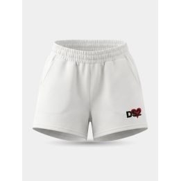 Pantaloncini DS2 bianchi vista frontale con logo nero e cuore rosso