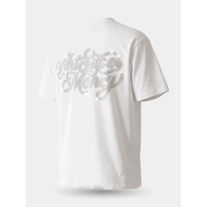 Retro di tre quarti della t-shirt bianca con la scritta in cristalli argento