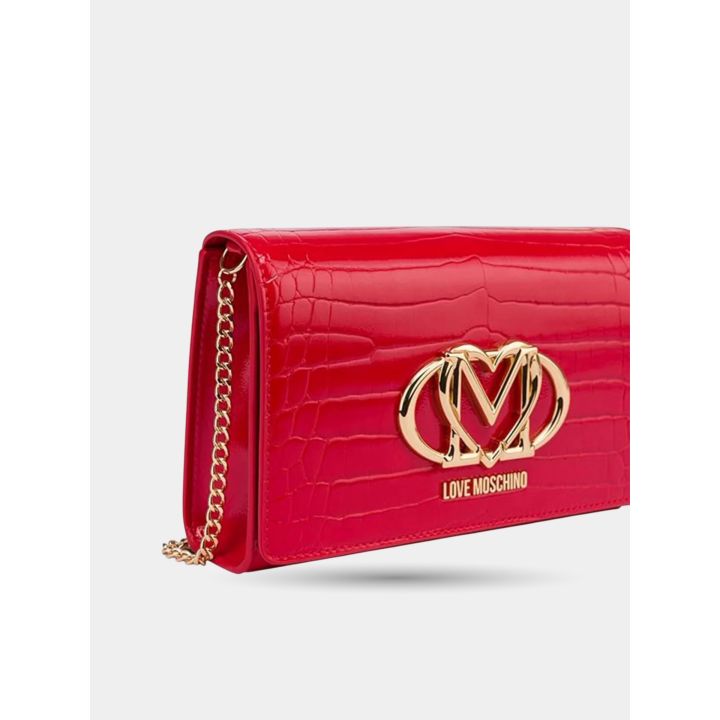 Clutch rossa stampa cocco vista di tre quarti con catena dorata