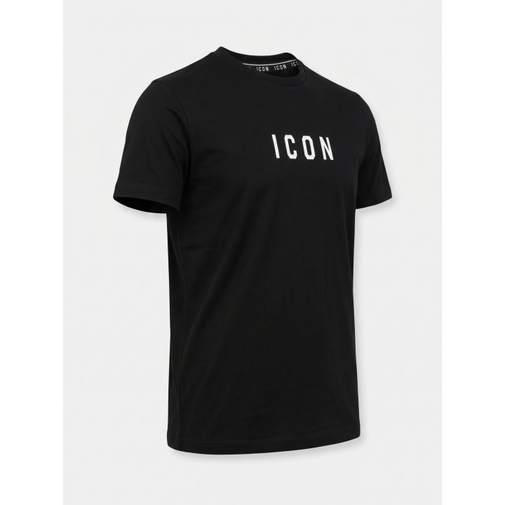T-shirt ICON nera vista di tre quarti con nastro logato sul collo