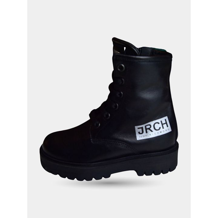Stivaletto nero John Richmond con logo JRCH argentato sul tallone, vista laterale