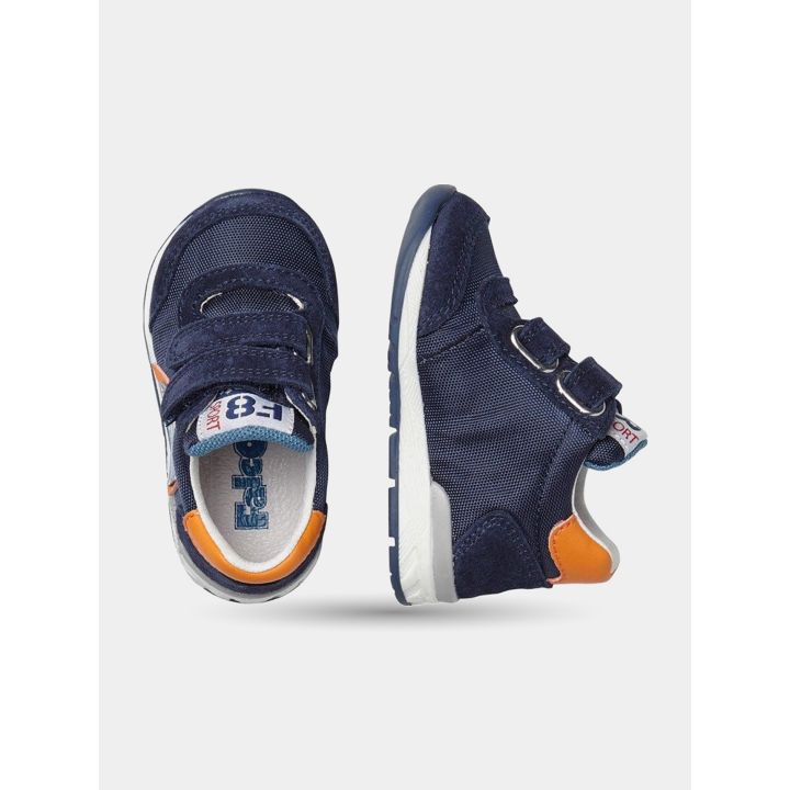 Sneakers Falcotto blu e arancio viste dall'alto e di lato