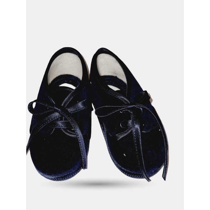 Scarpe da cerimonia Aletta blu per neonato viste dall'alto con lacci a nastro